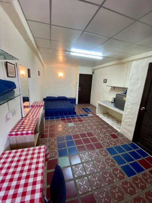Ratanawong Place 405 Bangkok Luaran gambar